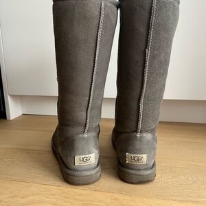 UGG Charcoal Tall Suede Boots 9 40